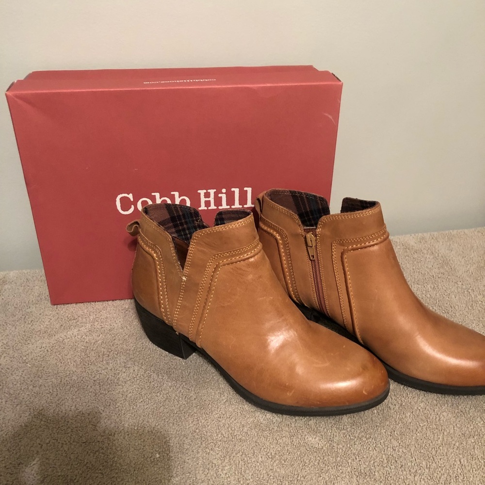 New in Box. Cobb Hill bootie